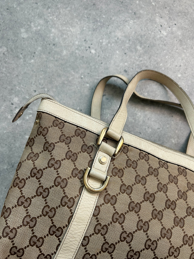 GUCCI GG MONOGRAMM ABBEY HANDTASCHE