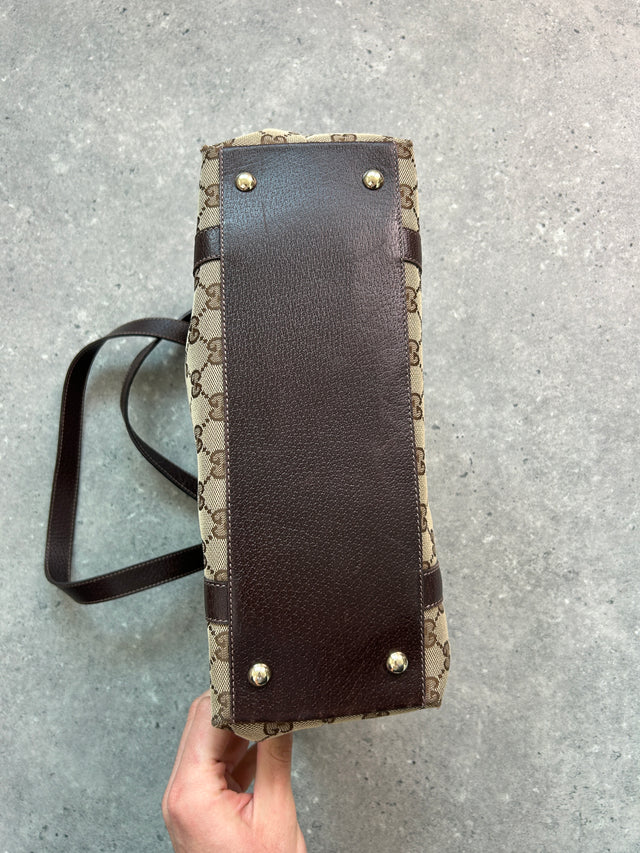 GUCCI ABBEY MONOGRAMM HANDTASCHE BRAUN