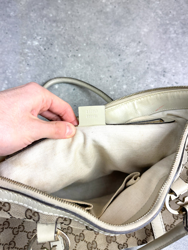 Gucci GG Canvas Herz Emblem Handtasche Beige