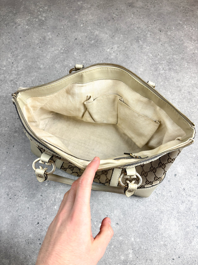 Gucci GG Canvas Herz Emblem Handtasche Beige