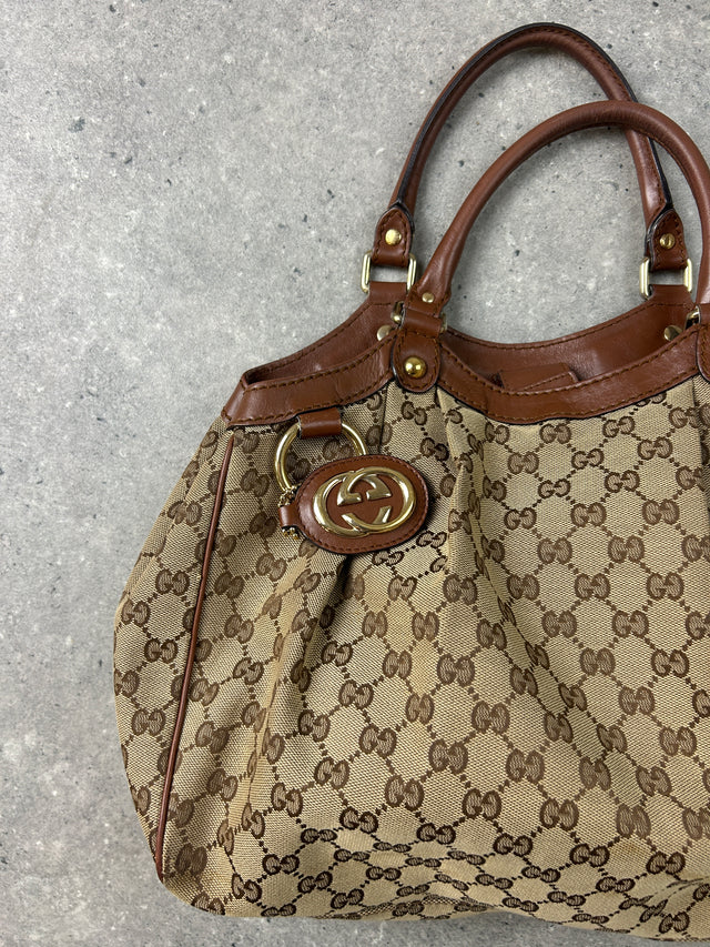 GUCCI SOOKIE MONOGRAMM HANDTASCHE BRAUN