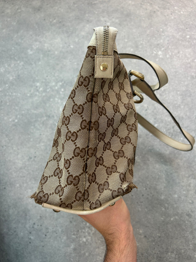 GUCCI GG MONOGRAMM ABBEY HANDTASCHE