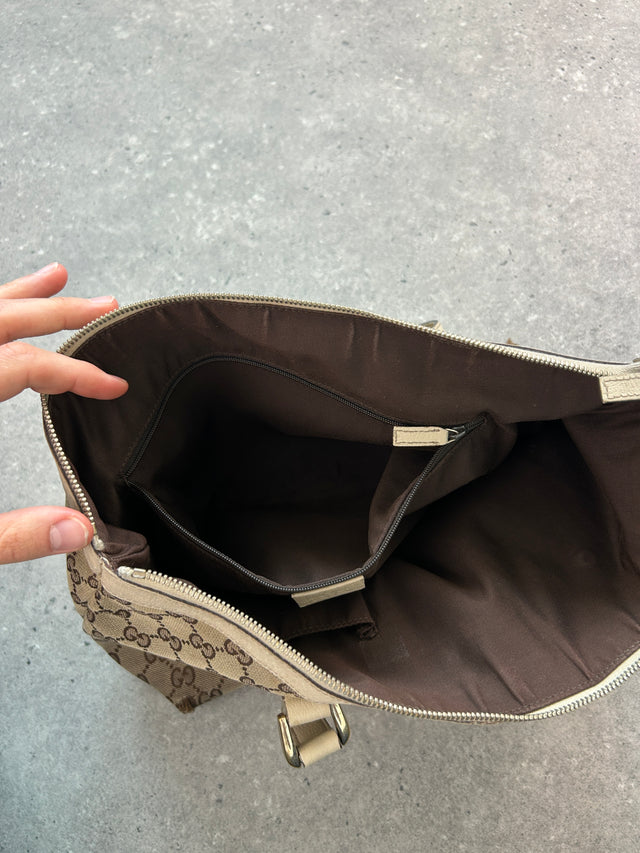 GUCCI GG MONOGRAMM ABBEY HANDTASCHE