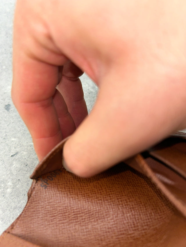 LOUIS VUITTON MONOGRAMM KNOPF PORTEMONNAIE