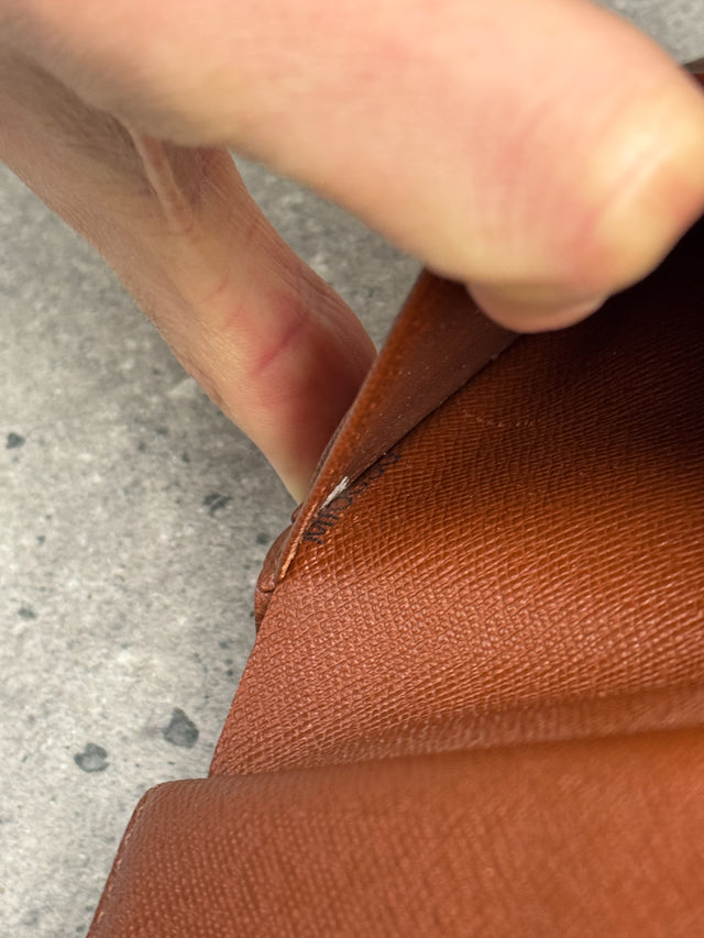 Louis Vuitton Monogramm Canvas Clip Portemonnaie