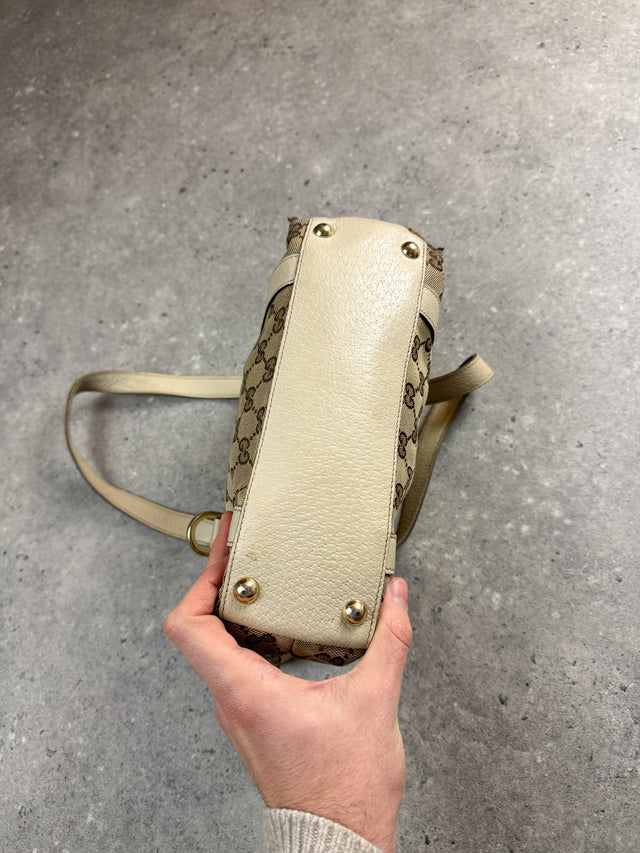Gucci Mini Abbey GG Monogramm Handtasche Beige